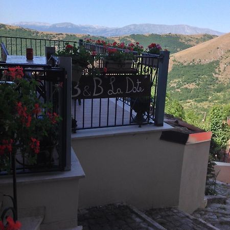 La Dote Bed and Breakfast Santo Stefano Di Sessanio Buitenkant foto